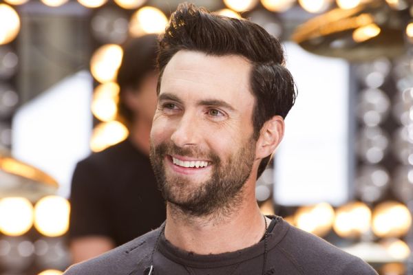 Fashion-Adam_Levine-03dae_image_982w